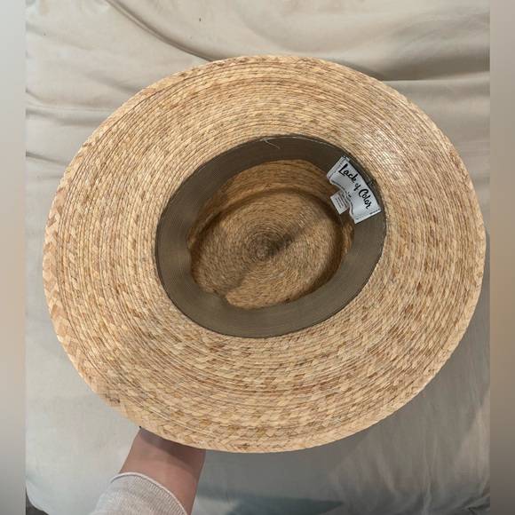 Lack of color hat. Never worn. main image 6